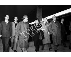 1955 0245 Fanfani alla stazione