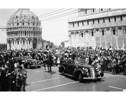 1955 03547 il presidente della Repubblica Gronchi a Pisa Copia