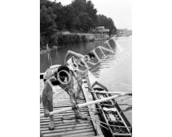 1955 04007 Canottieri in Arno
