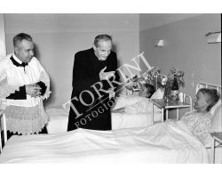 1953 0432 Elia dalla Costa inaugura Montedomini 