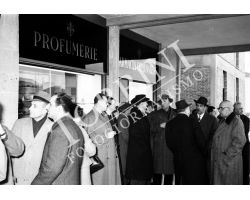 1955 1298 Isolotto nuova farmacia
