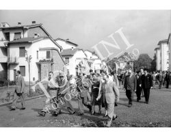 1955 06621 Isolotto visita dei sindaci