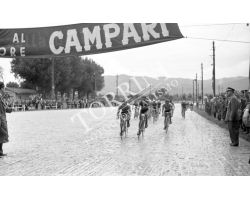 1957 L044 Giro d\'Italia tappa Siena Montecatini 03  ciclismo