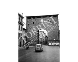 1958 05481 Foto storiche firenze porta San Frediano via pisana 