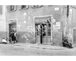 1961 02669 via dell\'orto camaldoli bar tabacchi san frediano