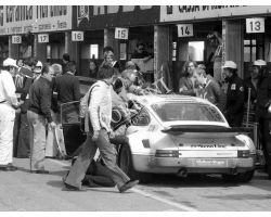 1976 L 11 19 Prova Mondiale Marche al Mugello auto box porsche