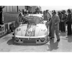 1976 L 11 22 Prova Mondiale Marche al Mugello porsche box