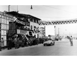  arrivo del giro automobilistico della Toscana