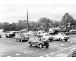 1971 L35 traffico al ponte Da Verrazzano auto Fiat 500 Mercedes