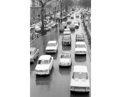 1972 L05 traffico auto viale Matteotti FIAT 500 1100 128 Alfa Romeo