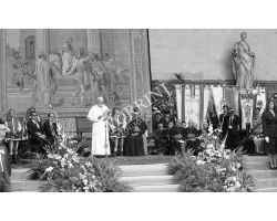 Foto storiche Firenze  Papa Wojtyla Giovanni Paolo II alla Loggia dell\' Orcagna