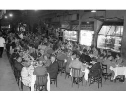 Foto storiche Firenze  cena degli orafi sul ponte vecchio