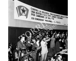 Enrico Berlinguer congresso FGCI fotografo Marconi
