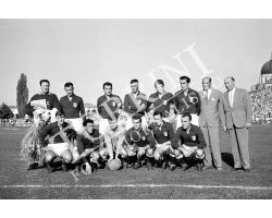 Udinese Fiorentina 56 57 Squadra con scudetto con nomi la RIPRODUZIONE